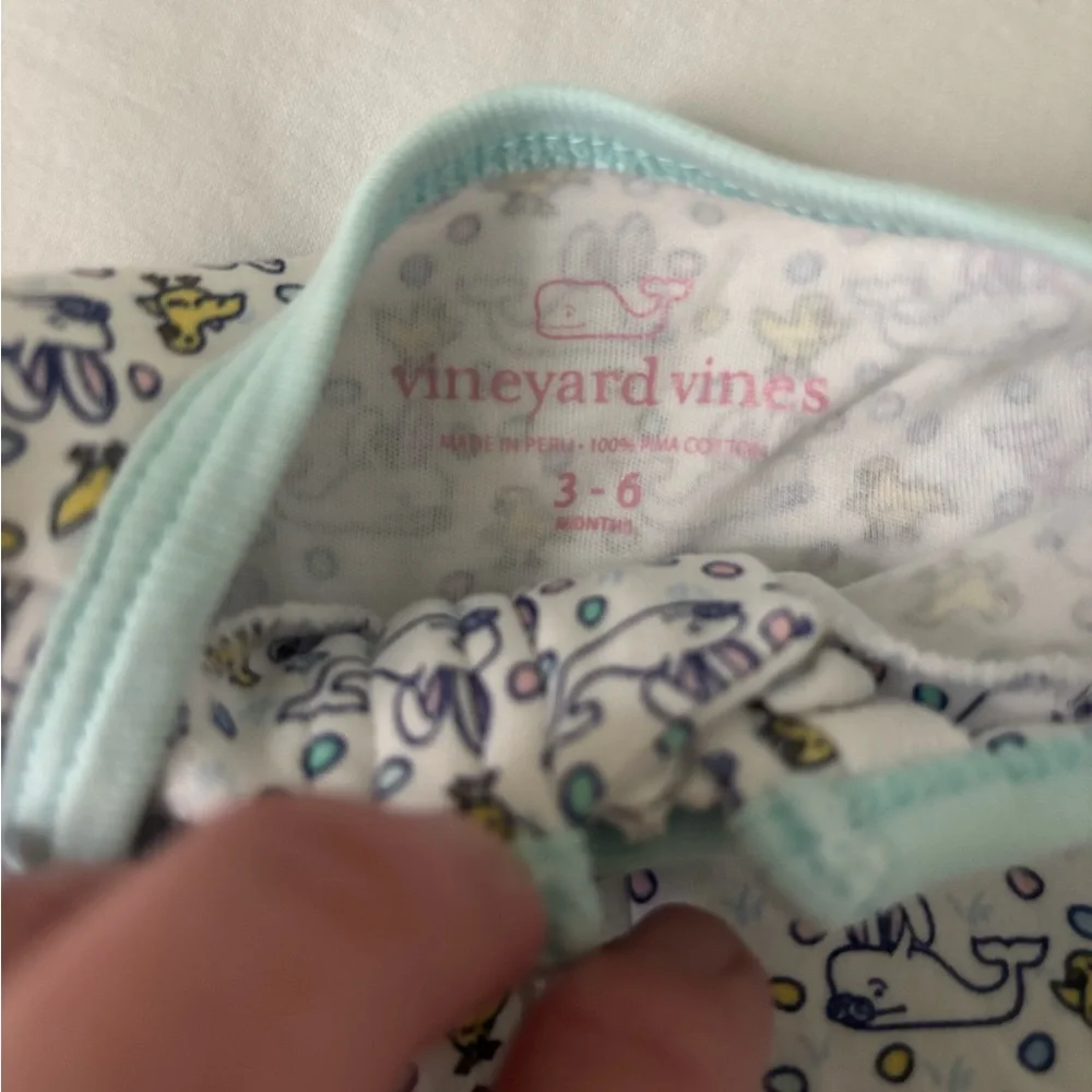 Vineyard Vines Easter one piece‎
